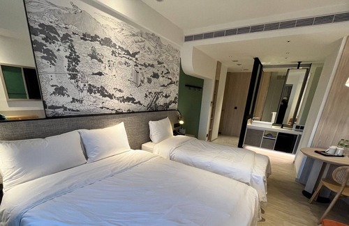 Shilin House | Jiantan Boutech Hotel