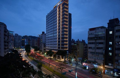 Shilin House | Jiantan Boutech Hotel