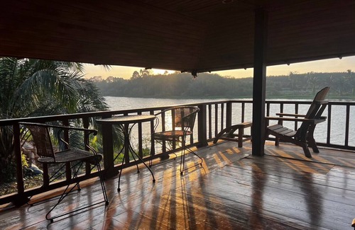 Phunphin House | Jiratara Riverside Homestay - Entire home up to 4 guests