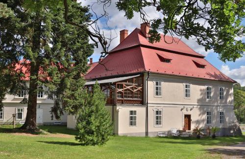 Bohumilice Apartment | Jizdarna Zamek Skalice