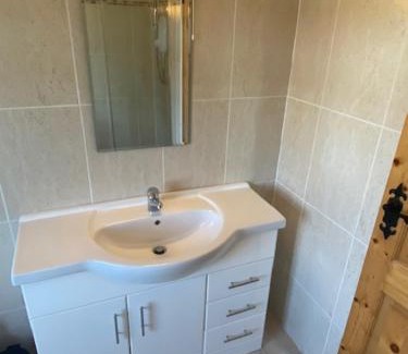 Ballyvaughan House | JMD Lodge - Self Catering Property in the heart of The Burren between Ballyvaughan, Lisdoonvarna, Doolin and Kilfenora in County Clare Ireland