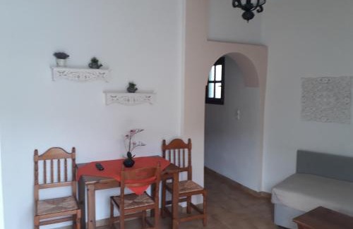 Kamari Apartment | Joanna Villas