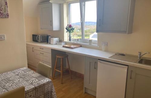 Naran Bed & Breakfast | Joe and Aggies