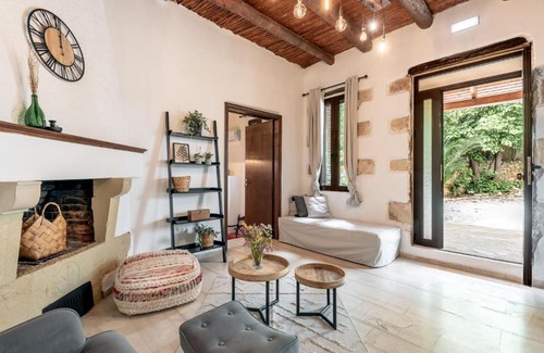 Megala Chorafia Villa | Joel Living Collection - Rustic Villa
