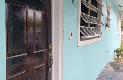 Coral Harbour Apartment | Joeys -(Nassau) where you will be at home- Nassau, Newprovidence Bahamas