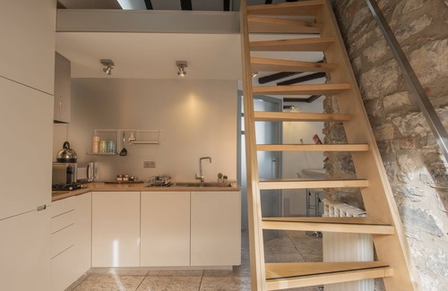 Como City Centre Apartment | JOIVY Cosy Apt in Como Centre