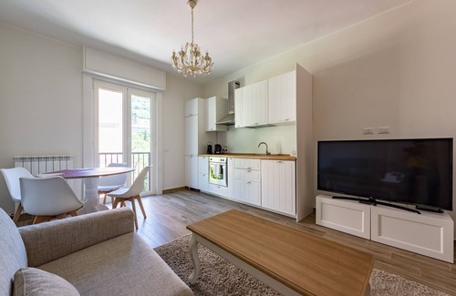 Rapallo Apartment | JOIVY Lele Apartment With Swimming Pool