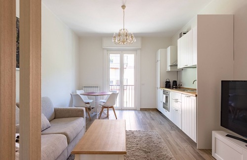 Rapallo Apartment | JOIVY Lele Apartment With Swimming Pool