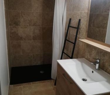 Pertuis Apartment | Joli studio calme et moderne