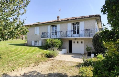 Mornac House | Jolie chambre indépendante avec salle d'eau privée