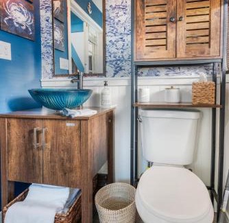 Seaford House | Jones Beach Houseboat