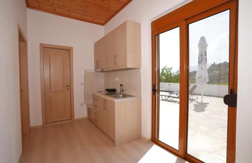 Gjirokaster Hotel | Jons Apartment