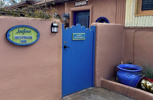 Mesilla Apartment | Josefinas Queen Suite in Mesilla Plaza