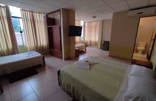 Camiri Hotel | JR HOTEL