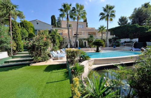 Antibes Villa | Juan Les Pins Near Cannes Beaches 18-20 Guests