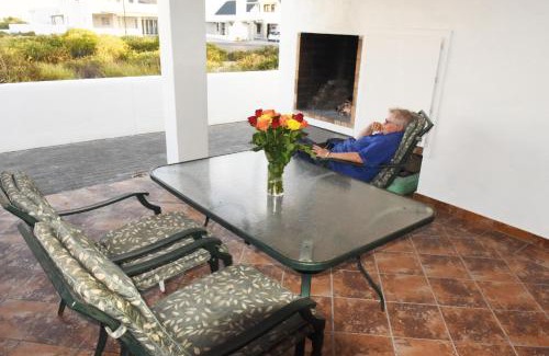 Dwarskersbos Apartment | Jubel n Juig Self Catering