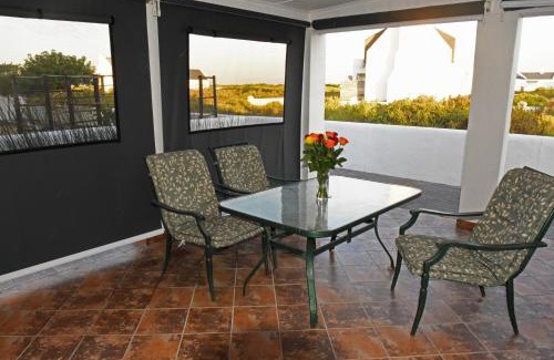 Dwarskersbos Apartment | Jubel n Juig Self Catering