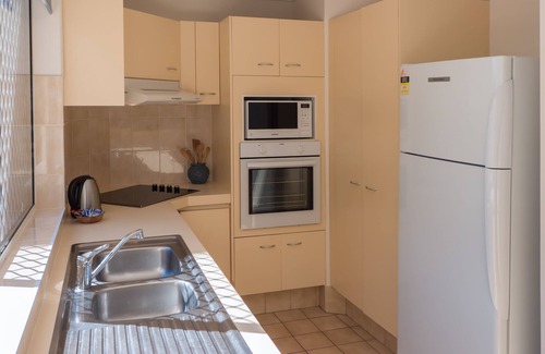 Broadbeach Apartment | Jubilee Views Holiday Apartments