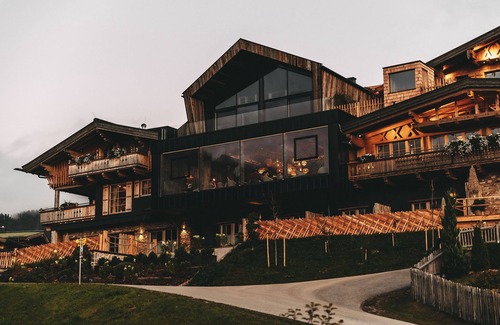 Maria Alm am Steinernen Meer Apartment | Jufenalm BOHO Hotel & Restaurant