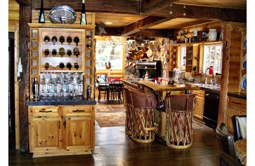 Julian Cabin | Julian 1927 Historic Cabin Retreat - 'Burgio Bungalow'