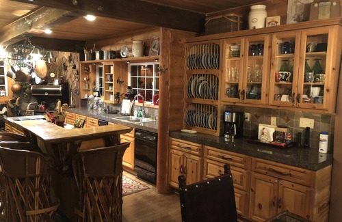 Julian Cabin | Julian 1927 Historic Cabin Retreat - 'Burgio Bungalow'