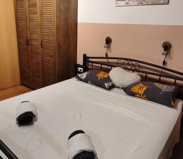 Vinica House | Juliana House