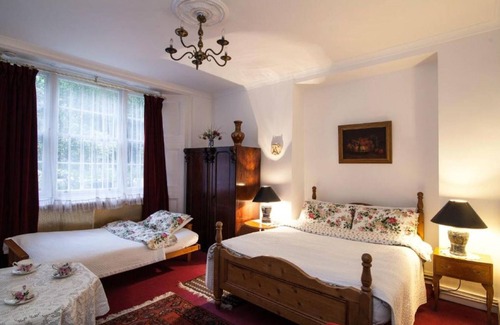 Pembridge House | Juliette's Bed and Breakfast