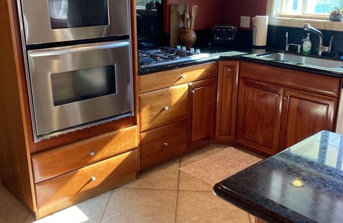 Olde Carlsbad House | JULY SPECIAL 130 CARLSBAD. PRIVATE OASIS, SINGLE LEVEL RANCH HOME 1400 SQ FT.