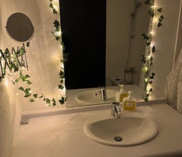 Lourdes Apartment | Jungle - Vue - Clim - Wifi