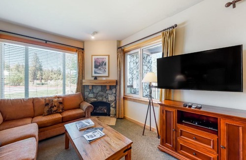 Mammoth Lakes Hotel | Juniper Springs Lodge 119