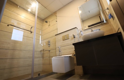 Shimla Hotel | Juniper Whisper