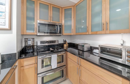 Bella Vista Condo | JupRent's - Posh Paradise - 2Bed/2Bath -Jupiter - Beach Pool