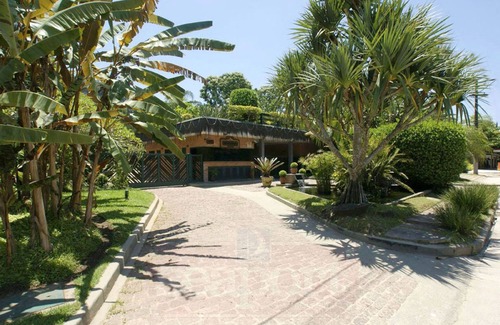 Juquehy Condo | Juquehy Sea Front Condominium 62: best location on the beach