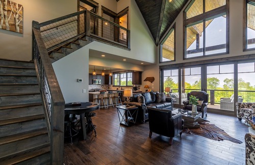 Elk Park Cabin | Just Bluffin' at Eagles Nest - Hot Tub, Views, Firepit, Pets