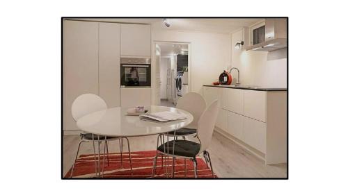 Stenungsund Municipality Apartment | Källarlägenhet Stenungsund