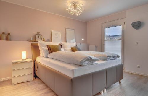 Rhein-Erft-Kreis District House | Köln-Pulheim Saphier Haus I15 min Köln Messe Lanxess I 180m2 über 4 Level I Komfort I P I Palmengarten I Babybett