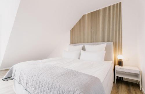 Greetsiel Apartment | Küsten Suite de See - Suite 2 direkte Deichlage, Balkon, 77qm