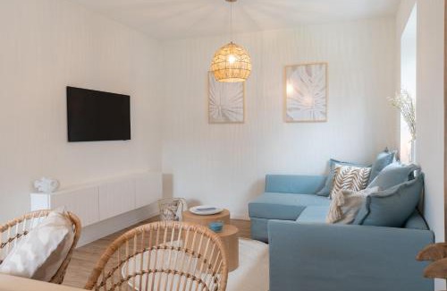 Mildstedt Apartment | Küstenbutze im Beach-Style 2 Bedrooms, 2 Bäder , Garten, Terrasse, Top-Modern