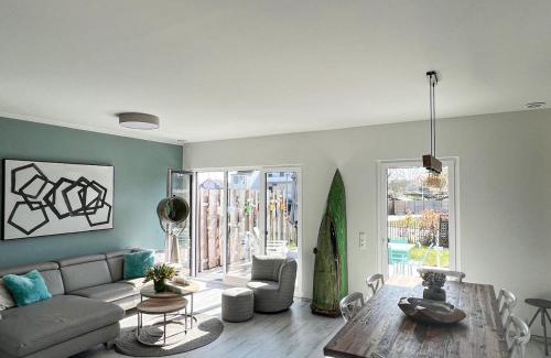 Pelzerhaken House | Küstenwaldbude luv