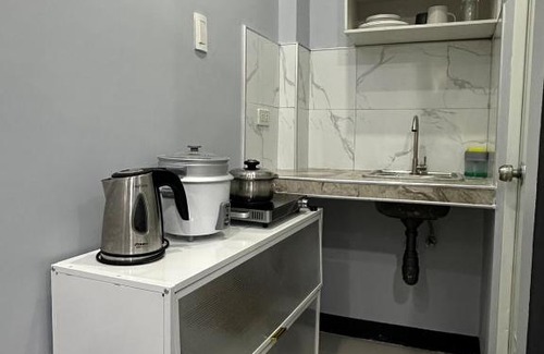Carcar Apartment | K and R Apartment Fully-furnished Studio Room