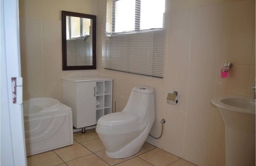 Teyateyaneng House | Ka Pitseng Guest House