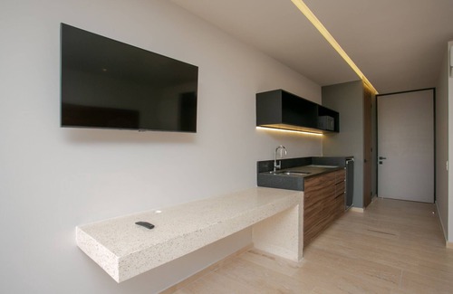 Centro Apartment | Kaab by the Beach. Condo with roofpool