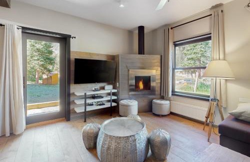 Taos Ski Valley House | Kachina Peak View Retreat