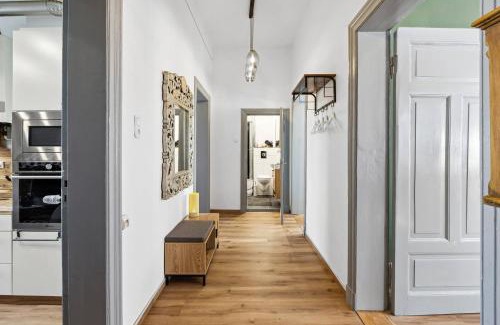 Heppens Apartment | Kaiser-Wilhelm-Lodge Apartment mit 90m2