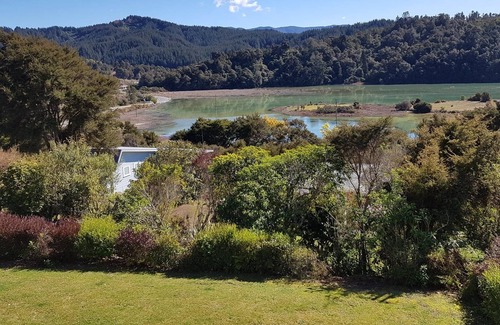 Kaiteriteri Bed & Breakfast | Kaiteriteri Abel Tasman Inlet Views