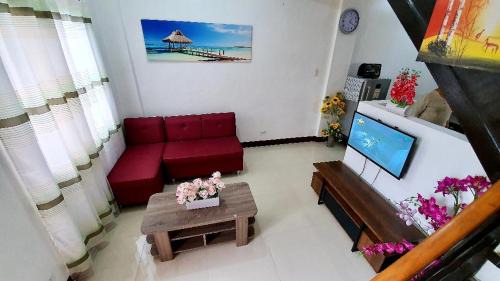 Tacloban Apartment | Kaitleen Home Stay Door 3