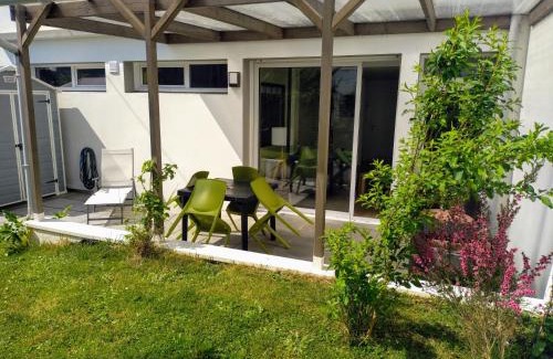 Lanester Apartment | "KALEE" Appartement T3 Terrasse avec petit jardin