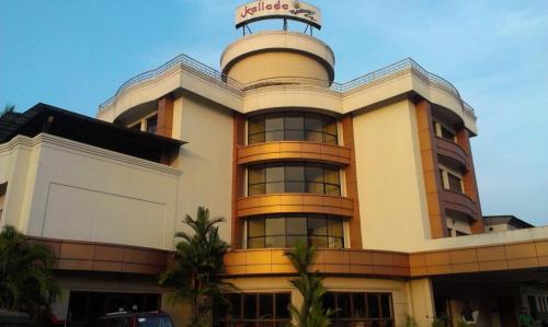 Irinjalakuda Hotel | Kallada Regency
