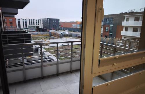 Starogard Gdanski Apartment | Kameralny NOWY Apartament w centrum miasta, Duży Parking, FV, Luksusowo wyposażony, PlayStation 5, Balkon, Klimatyzacja, Taras, Winda, Wyposażona kuchnia