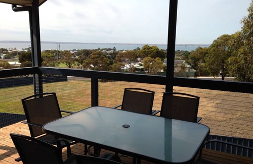 Kingscote House | Kangaroo Island Bayview Villas